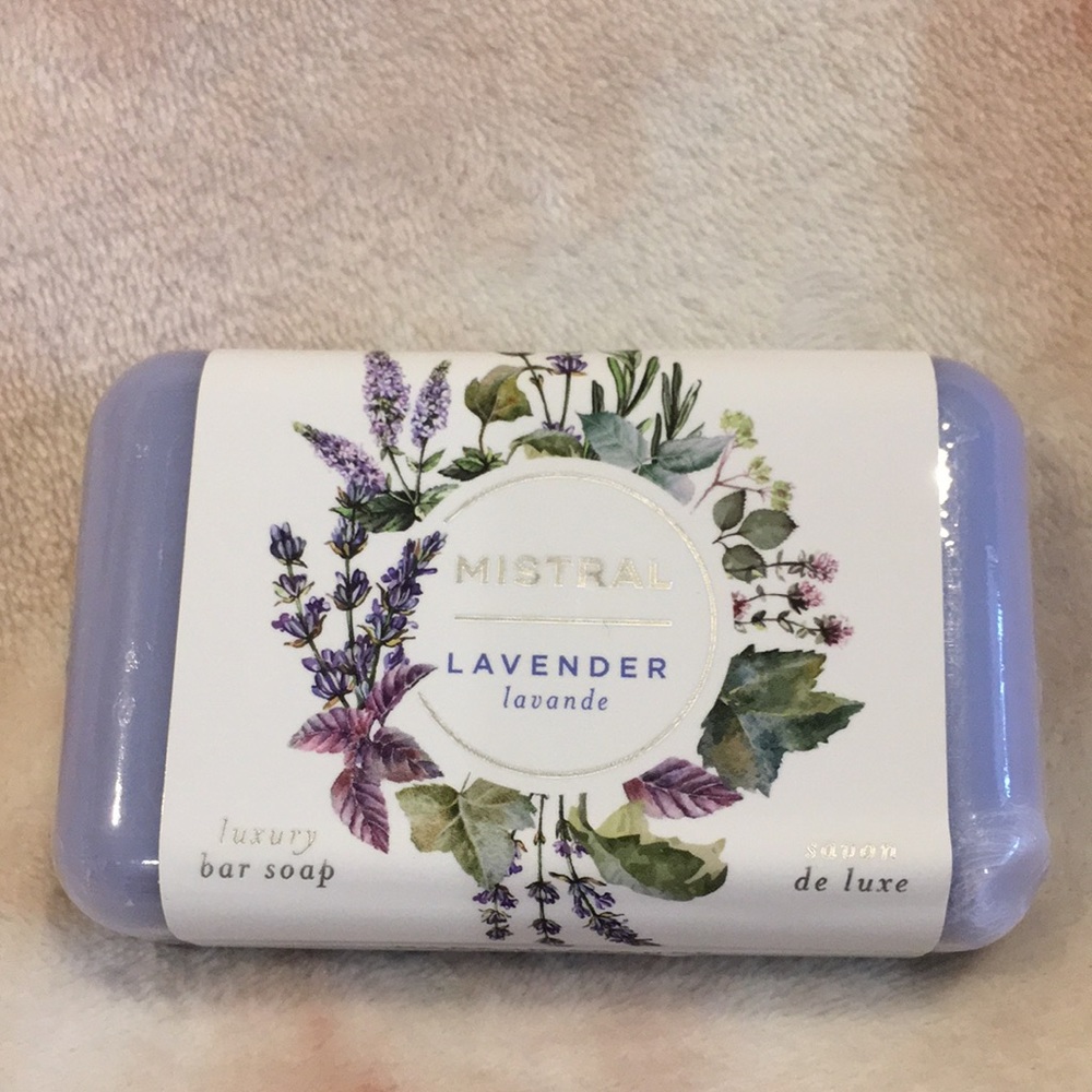 Mistral Scented Lavender Luxury Soap Made in France Large 7oz Bar NWT sheaButter